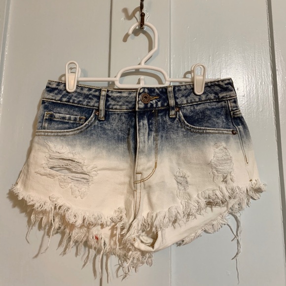 PacSun Women’s High Waited Denim Festival Shorts - Picture 1 of 3